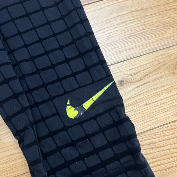 Nike Pro Combat Recovery Hypertight - Mens Medium - Picture 3 of 8